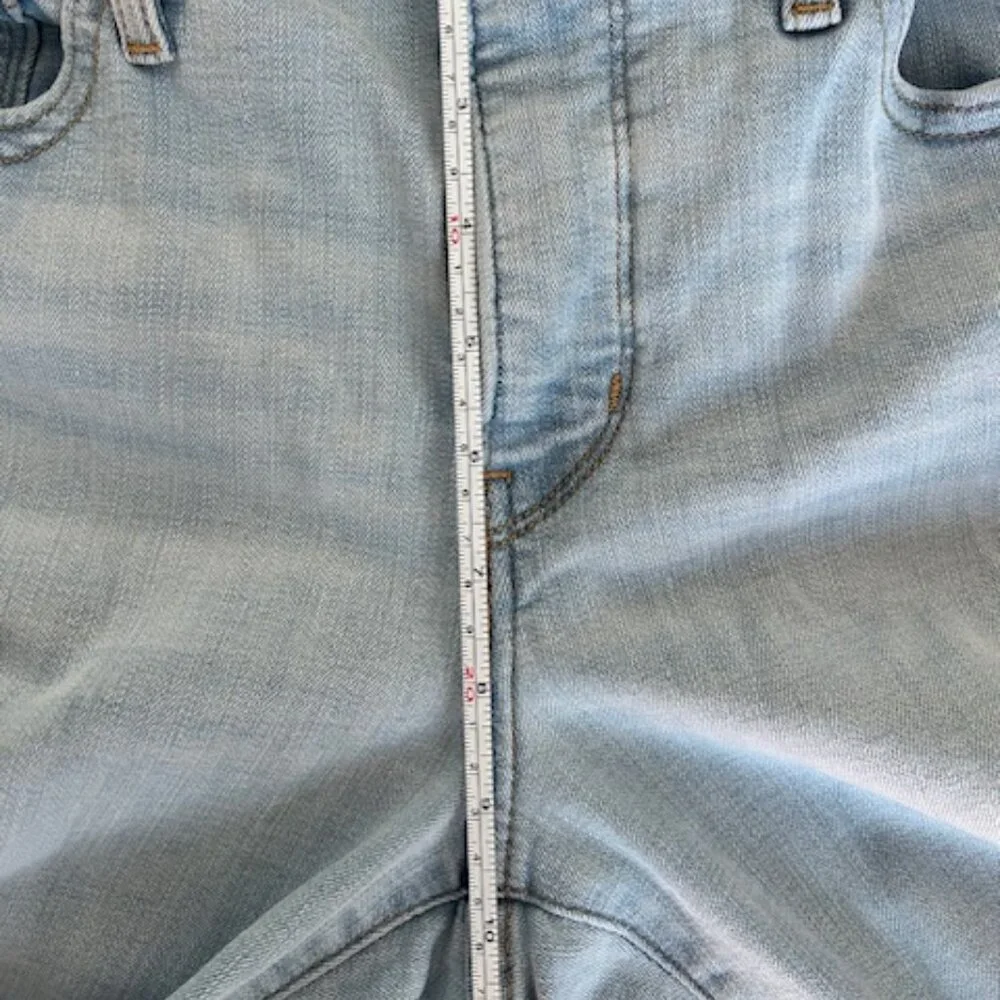 Levis 311 Shaping Skinny Capri - Picture 5 of 6